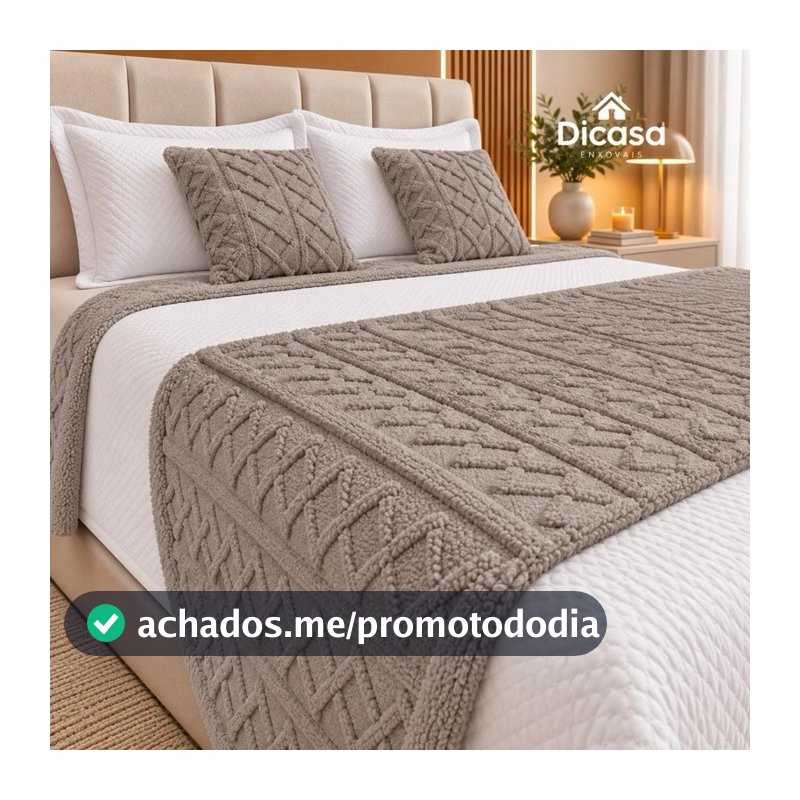 Kit Peseira Decorativa 3 Peças para Cama Casal Queen Peseira e 2 Capas de Almofadas Jogo de Cama