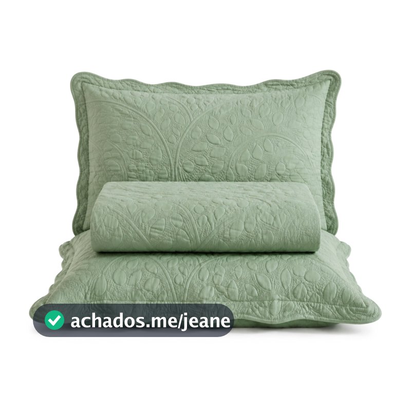 Kit Colcha Matelassê Floral em Relevo C/ Bordas Onduladas Vintage 03 Peças