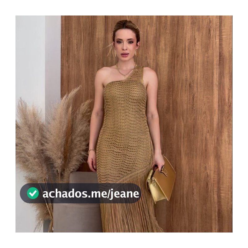 Vestido feminino longo com franjas assimétricas