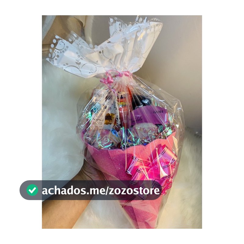 Buquê de maquiagem LIZ  com guloseimas para presente amigo secreto presente natal