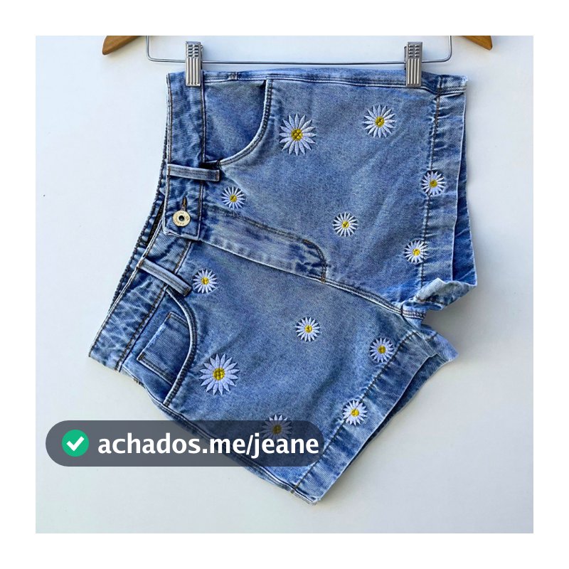 Short jeans feminino cintura alta bordado margarida