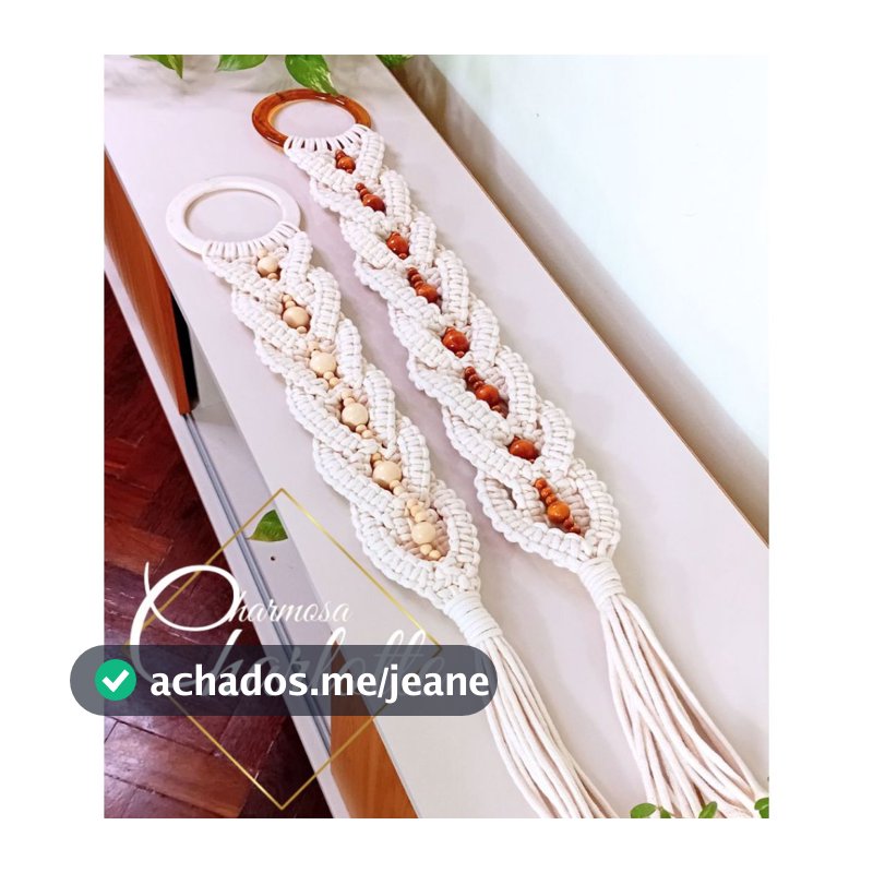 Colar de Mesa Artesanal em Macramê com Bolas de Madeira e Argola Resina – Exclusivo e Feito à Mão