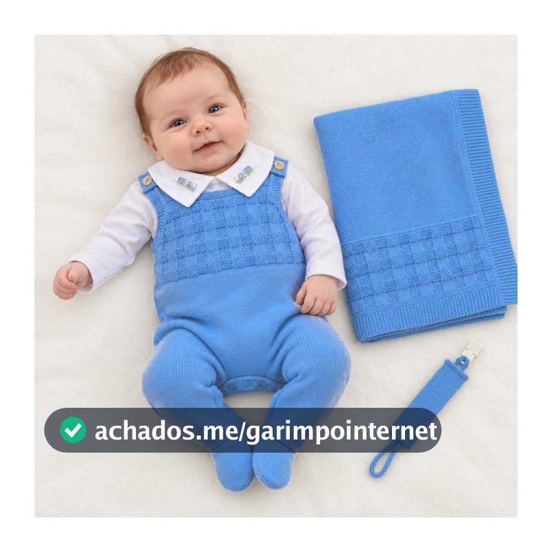 Kit Saída Maternidade Bebê Menino em Tricô Conjunto Bebê Manta + Body + Jardineira + Prendedor de Chupeta