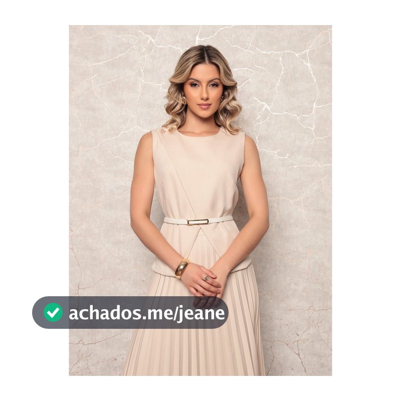 Conjunto Feminino em Alfaiataria com Blusa Ajustada, Cinto Elegante e Saia Plissada Longa - Sofisticação e Estilo