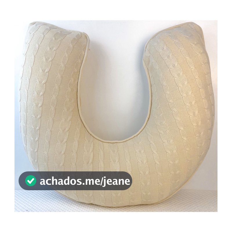 Almofada Para Amamentação De Tricot Trabalhada Luxo