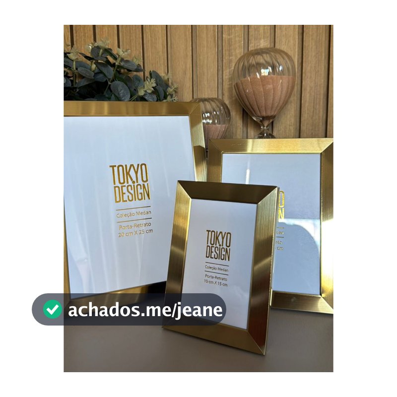 Porta Retrato Natal Dourado Fosco em Metal com visor em vidro Medan