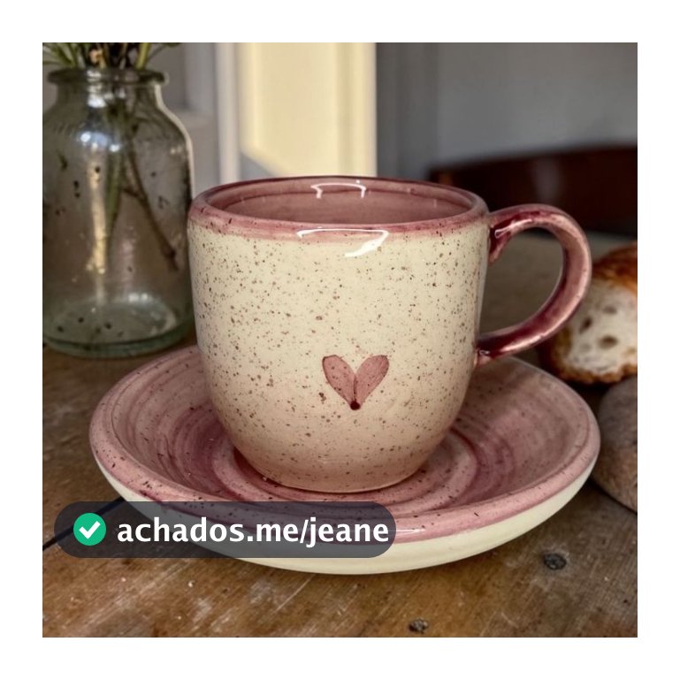 Xícara De Café com Pires em Cerâmica Rosa Coração