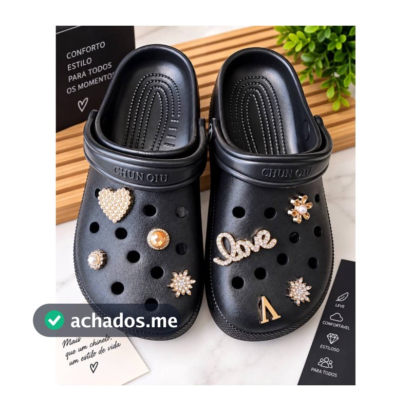 BABUCHE ADULTO FEMININO ANTIDERRAPANTE EVA NUVEM CONFORTAVEL COM CHARMS PINGENTES VARIADOS CLOG ADULTO