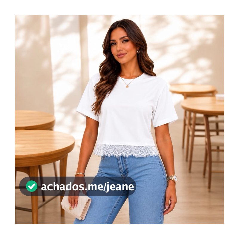Blusa Feminina Casual Cropped Lisa com Acabamento em Renda