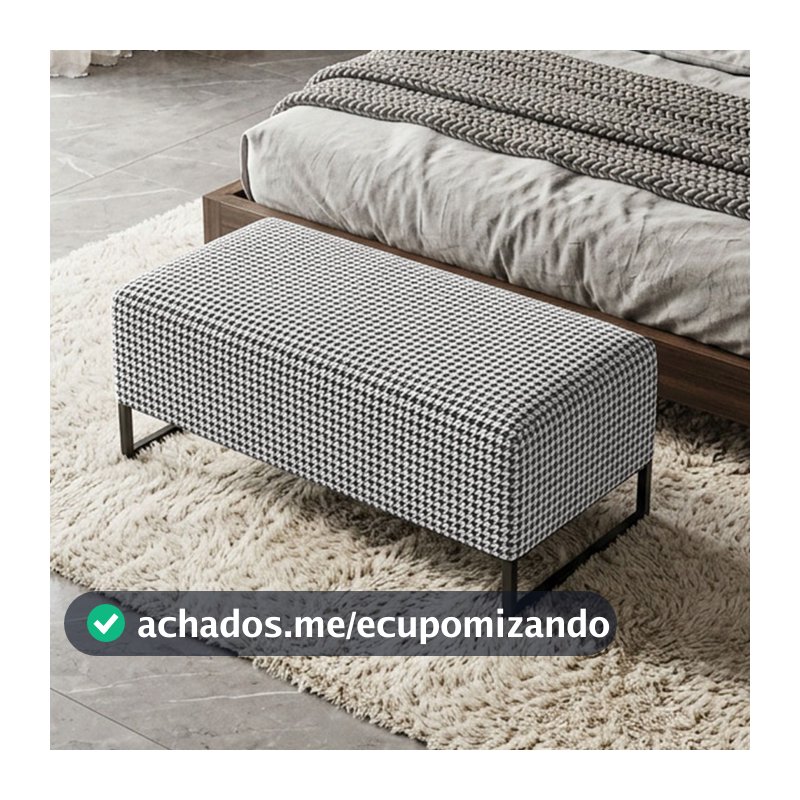 Puff Decorativo Sala de Estar Cléo W01 Base Ferro 90 cm Suede Pied Poule - Lyam Decor