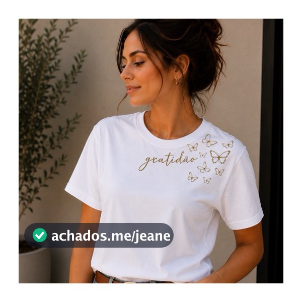 Camiseta Feminina Gratidão Borboletas Minimalista Algodão Estampa Delicada