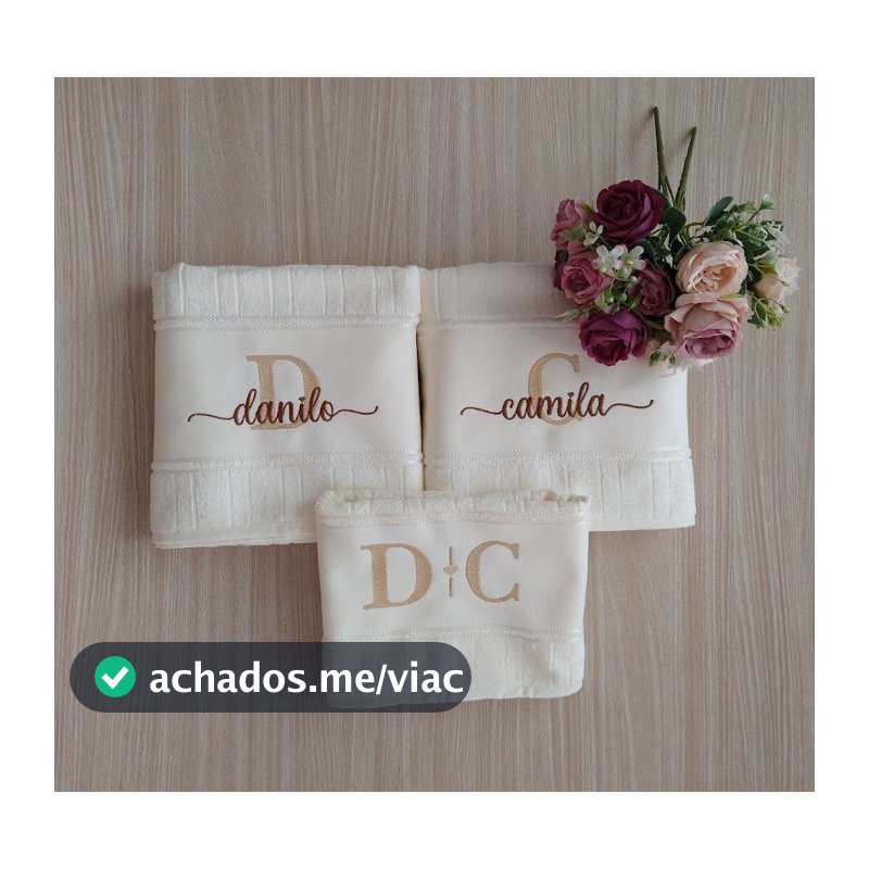kit toalhas de banho/rosto 03 peças cor CREME/Natural bordadas com nomes- Presente de casamento