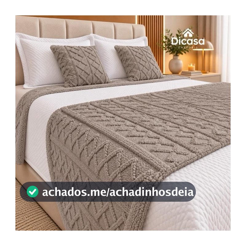 Kit Peseira Decorativa 3 Peças para Cama Casal Queen Peseira e 2 Capas de Almofadas Jogo de Cama