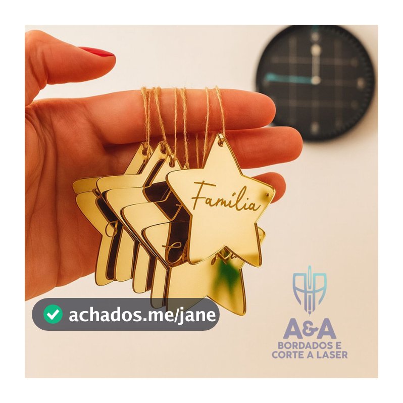 Kit 8 Enfeites de Natal Acrílico Espelhado – Estrelas com Palavras Gravadas e Cordão Decorativo (6cm)