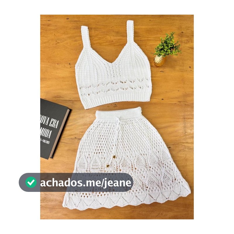 Conjunto Saída de Praia Feminina Tricô Verão 2025 Saia e Top Rendado Crochê Tendência