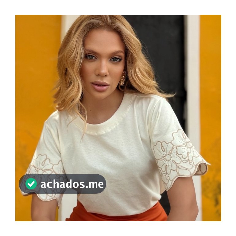 Blusa T-Shirt Feminina Luxo Bordada Algodão Premium Elegante