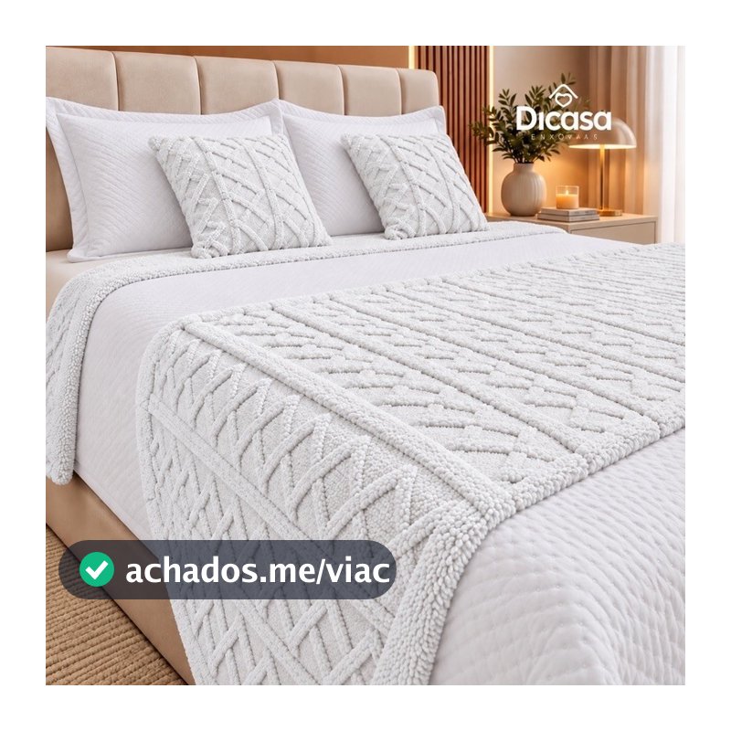 Kit Peseira Decorativa 3 Peças para Cama Casal Queen Peseira e 2 Capas de Almofadas Jogo de Cama