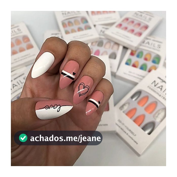 Unhas Postiças Adesivas Decorada Praticidade e Aplicação Rápida / Cor Aleatória - SQ4830
