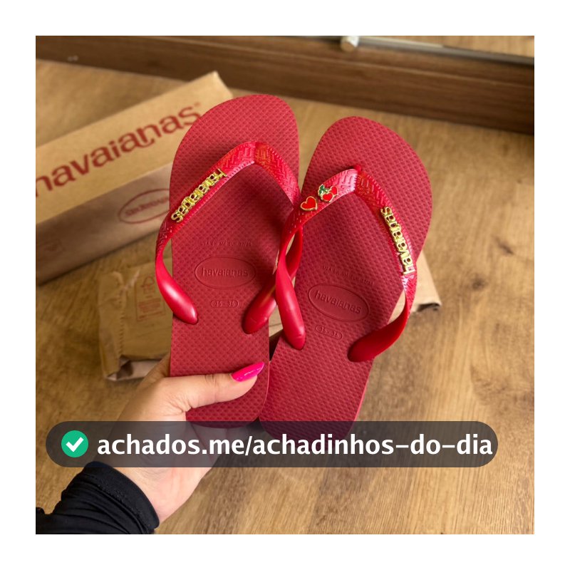 Havaianas Top + Placa Logo Dourada + Pin Cereja e Coração