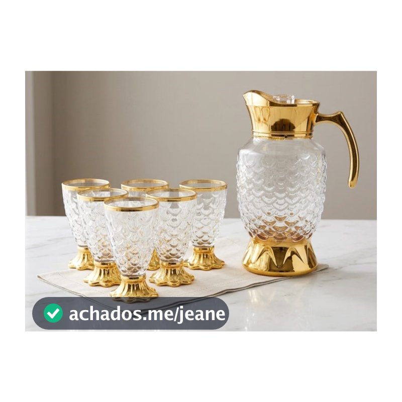 Conjunto de 6 taças de vidro como detalhes em dourado Com Jarra com tampa