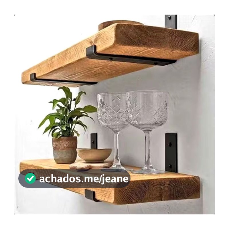Prateleiras estilo industrial com cantoneira mão francesa