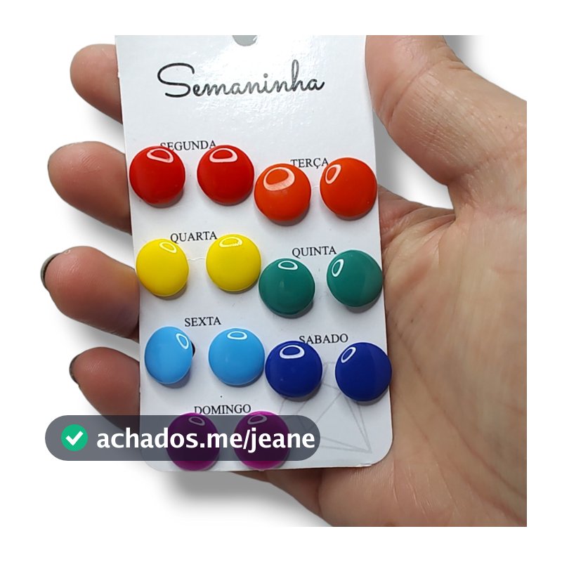 Brincos Femininos Botão 1,5cm De Resina Cartela Semaninha Com 7 Cores Sortidas