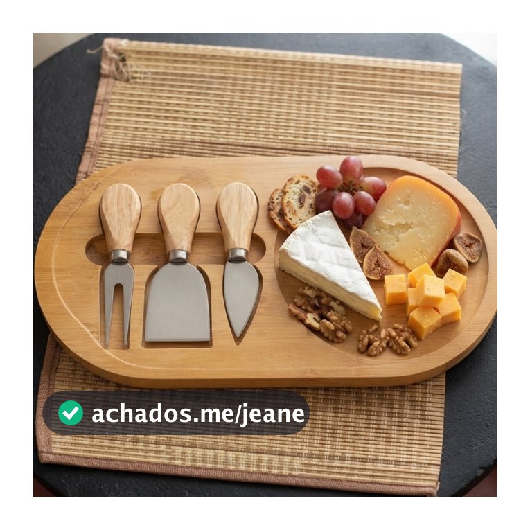 Tabua de Queijos com garfo, faca e espatula