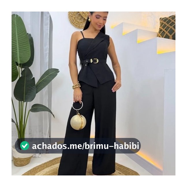 Conjunto Feminino Preto Alfaiataria Elegante com Colete Assimétrico, Cinto com Fivela Dourada e Calça Pan
