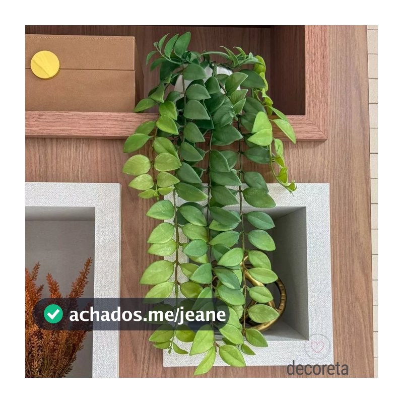 Arranjo Verde Artificial Pendente Amanda com Vaso Branco Cerâmica