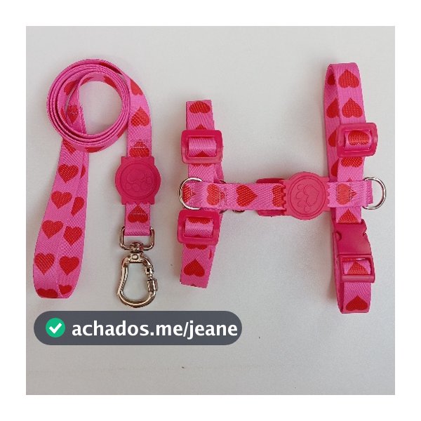 Peitoral H Anti-Puxão para Cachorros - Rosa com Corações Vermelhos