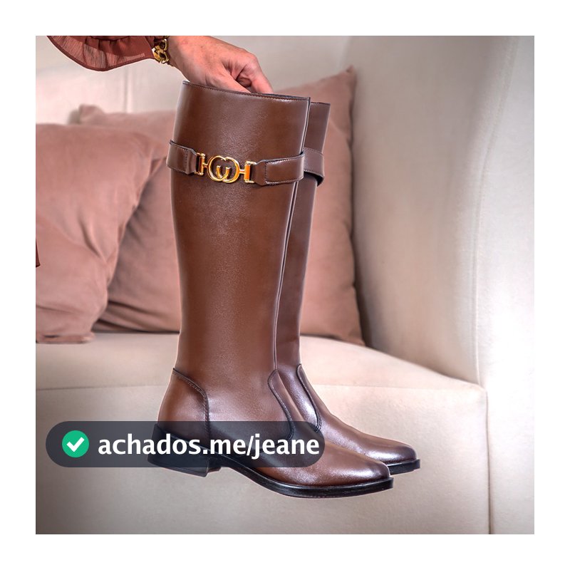 Bota Feminina Versales Montaria Fivelada Metálica Cano Longo Confortável Elegante Moderna