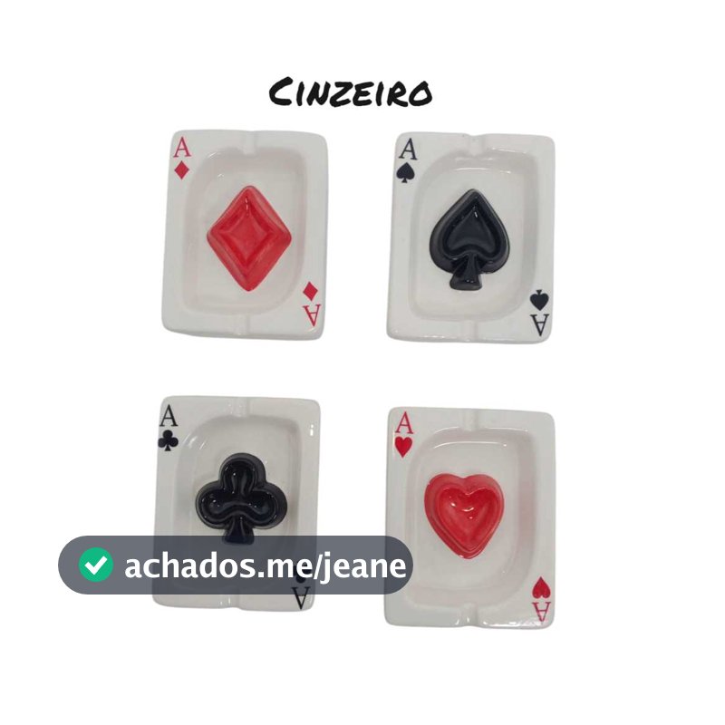 "Baralho de Estilo: Cinzeiro Único para Fumantes que Jogam com Classe!"
