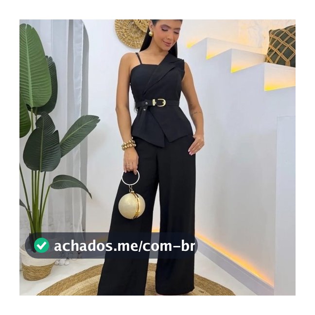 Conjunto Feminino Preto Alfaiataria Elegante com Colete Assimétrico, Cinto com Fivela Dourada e Calça Pan