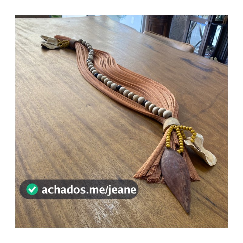 Colar Decorativo de Mesa Manta Madeira Sementes Enfeite Casa Sala Luxo