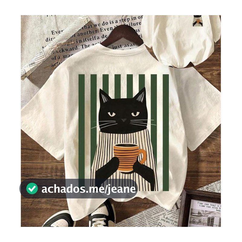 Camiseta Engraçada Gato Bebendo Café Listras Verdes Casual Feminina Gola Redonda  Minimalista Verão