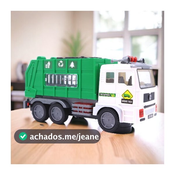 Brinquedo Caminhão Ecologico Bate e Volta Com Luzes e Som