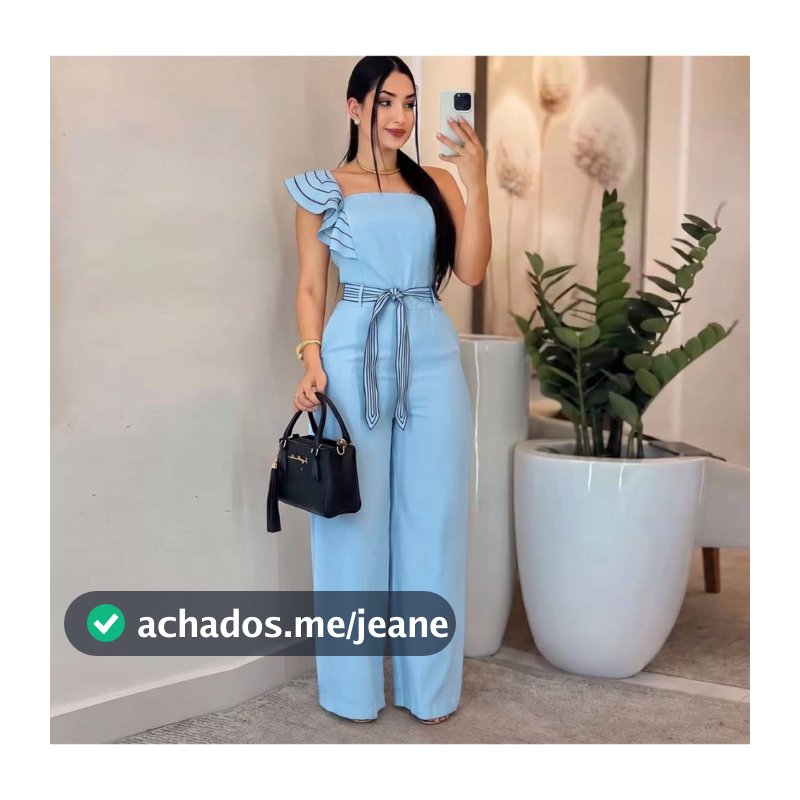 Macacão feminino elegante com babado no ombro e cintura ajustável pra ocasiones especiais