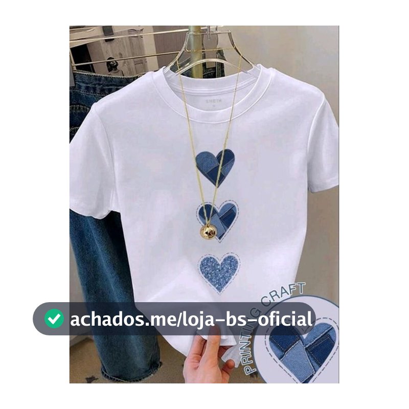 Camiseta Feminina Bloco de Corações Azuis Jeans Estampa Patchwork Casual Moderna Manga Curta