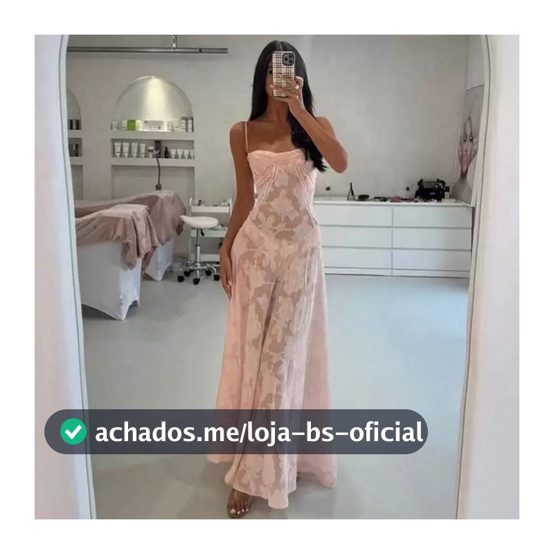 vestido de festa com transparência e recortes para praia
