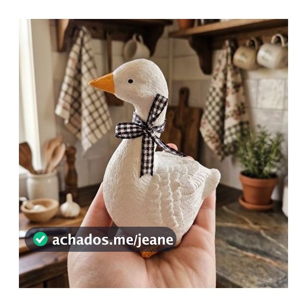 Ganso Decorativo com Lacinho | Farmhouse | Escultura em Gesso Pintada à Mão