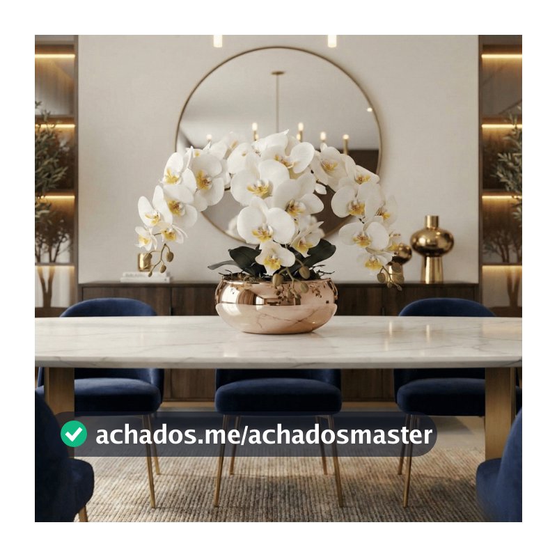 Arranjo Centro de Mesa Orquídeas Brancas no Vaso Rose Gold