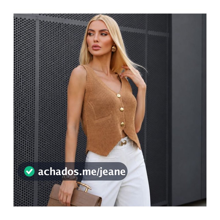 Colete Feminino em Tricot com Botões Frontais e Bolsos Decorativos