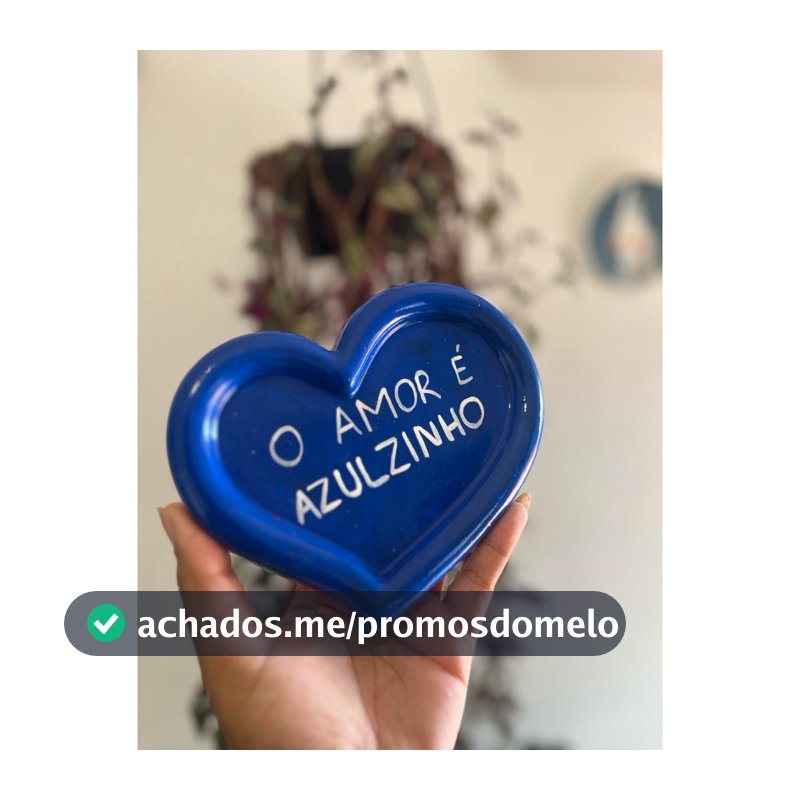 Quadrinho Coração Decorativo "O Amor é Azulzinho" - Arte Artesanal feita à mão para Parede (12x12 cm)