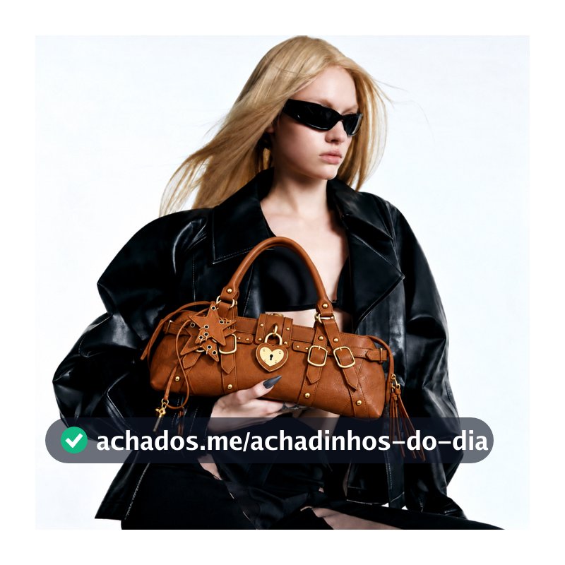 Bolsa Feminina Biker Y2K Estilo Vintage Boston com Fivelas Tachas Coração Bolsa de Ombro Fashion