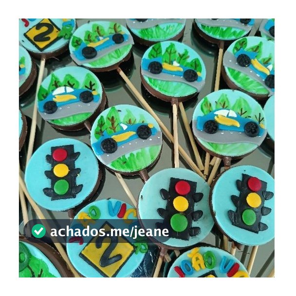 PIRULITOS DE CHOCOLATE PERSONALIZADOS COM PASTA DE LEITE EM PÓ