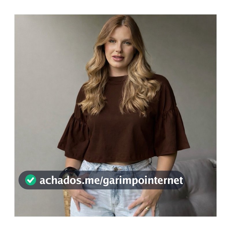 Blusa cropped luna manga babado.