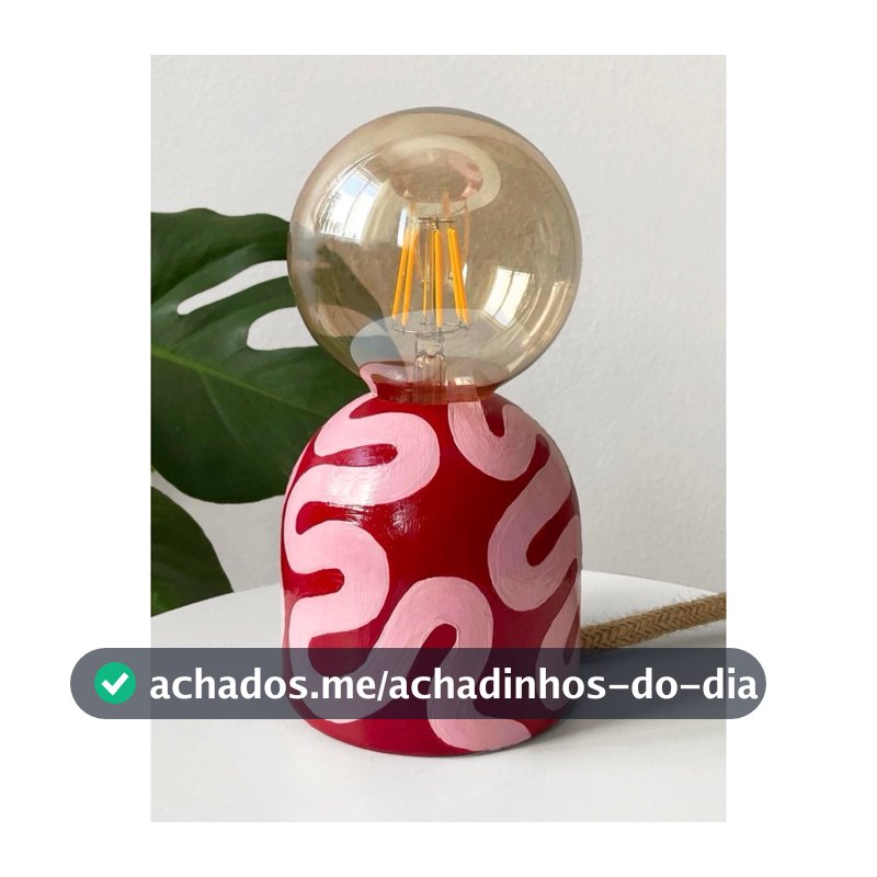 Luminária orgânica vermelha