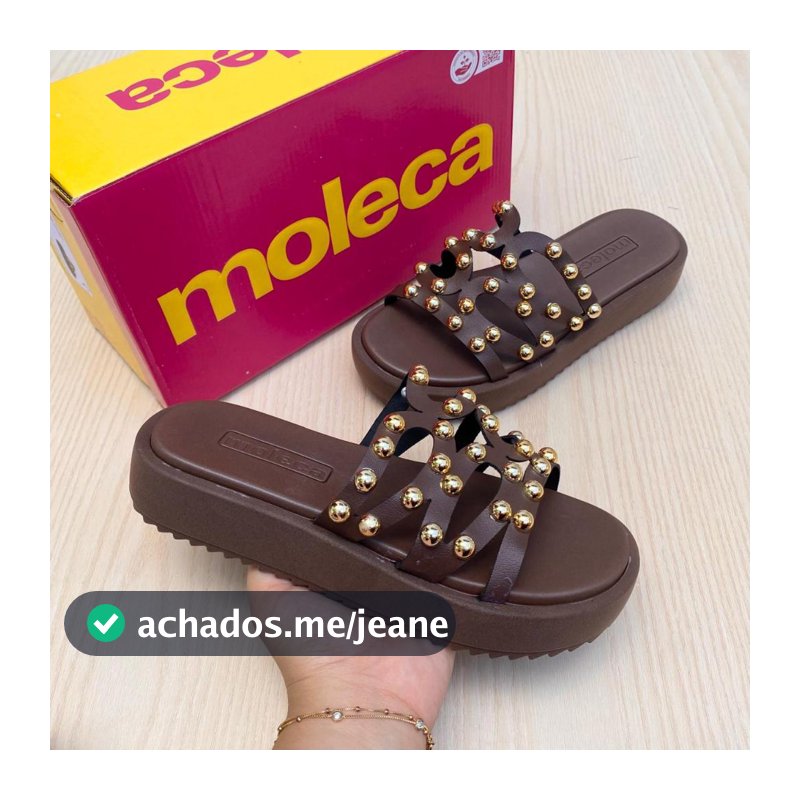 Sandália Papete Feminina Moleca Napa Confortável Estilo Esferas Douradas Moda