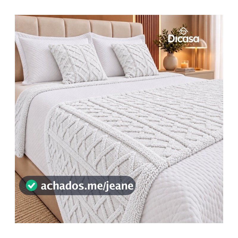 Kit Peseira Decorativa 3 Peças para Cama Casal Queen Peseira e 2 Capas de Almofadas Jogo de Cama