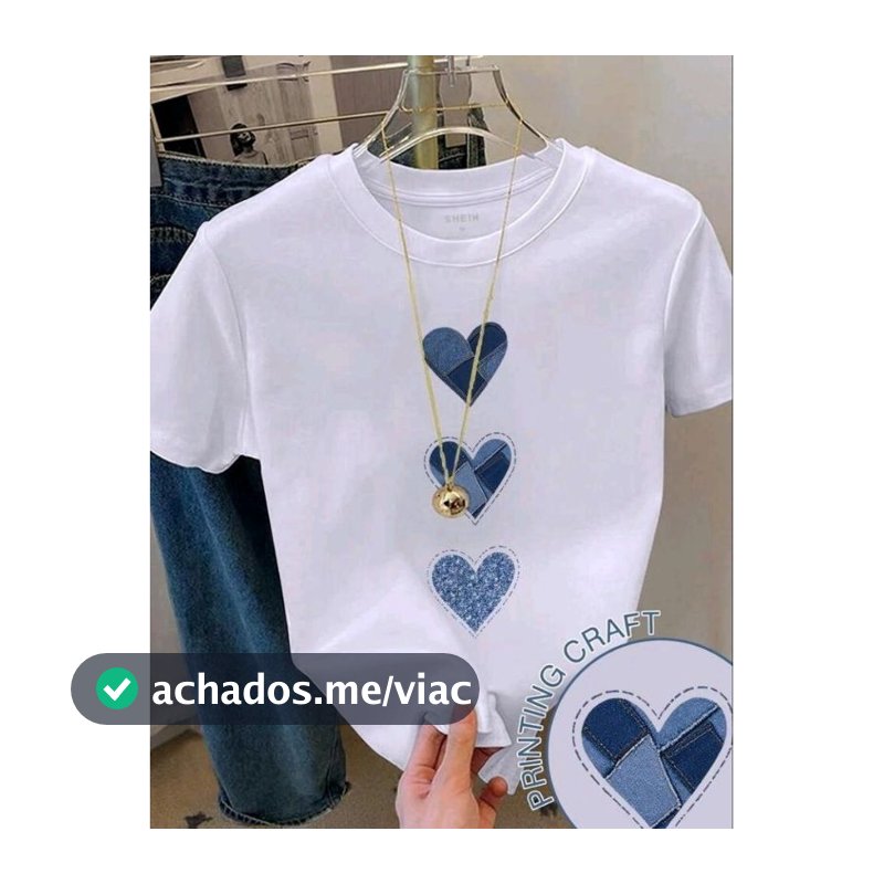 Camiseta Feminina Bloco de Corações Azuis Jeans Estampa Patchwork Casual Moderna Manga Curta